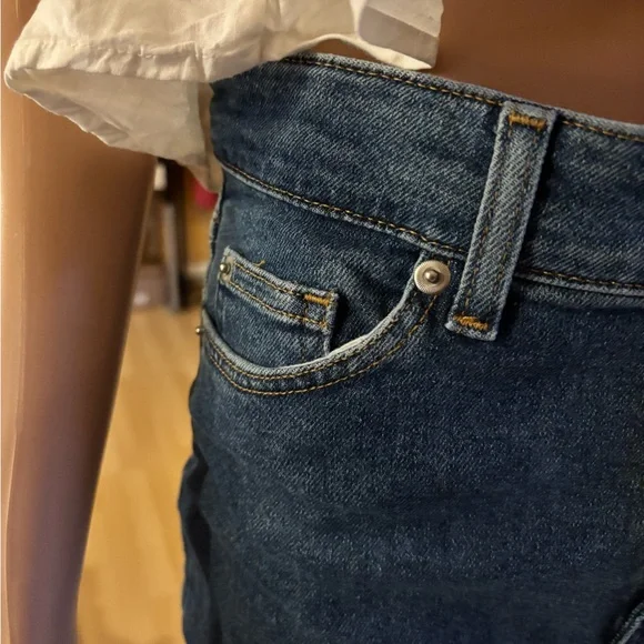 H&M Blue Denim Straight Leg Jeans Size 8 - Picture 3 of 5